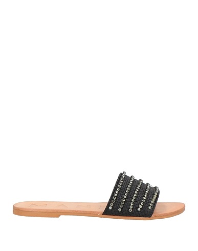 MANEBÍ Sandals Black Natural raffia