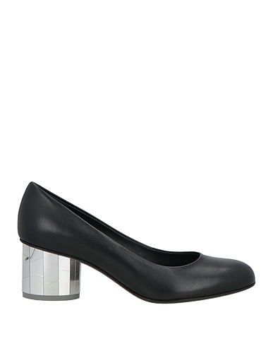 FERRAGAMO Court Black Lambskin