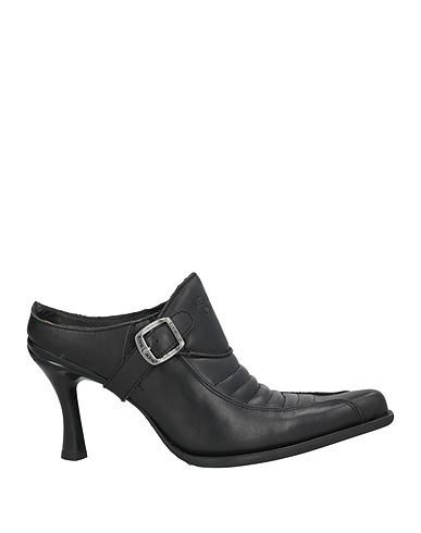 VETEMENTS Mule e zoccoli Nero Pelle