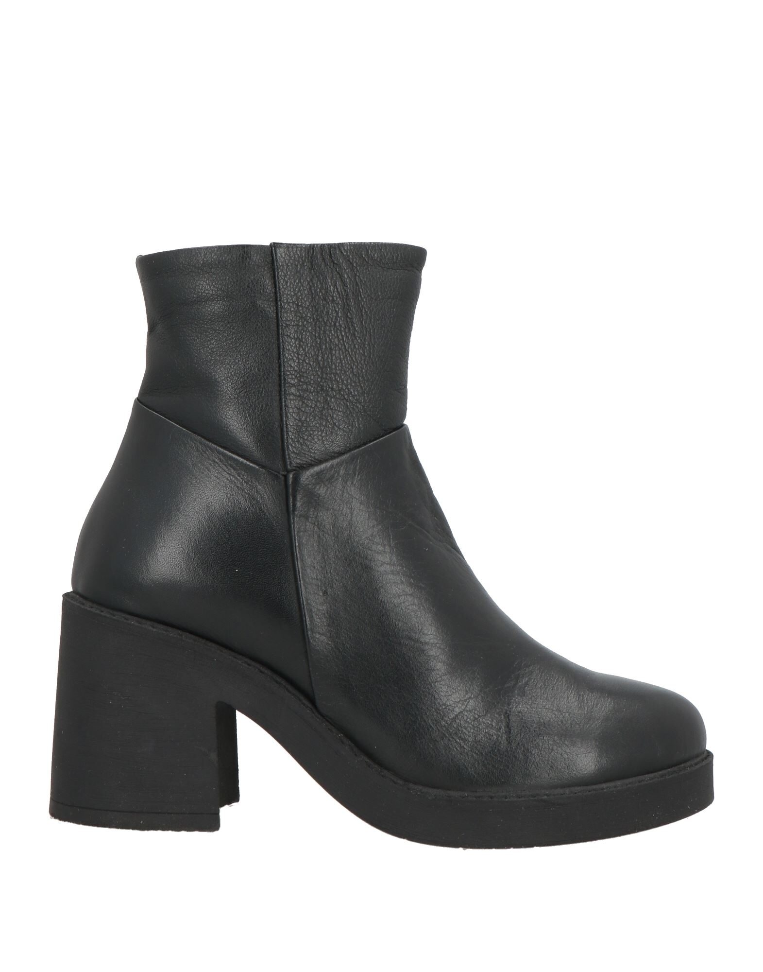 BUENO Полусапоги и высокие ботинки 24190₽