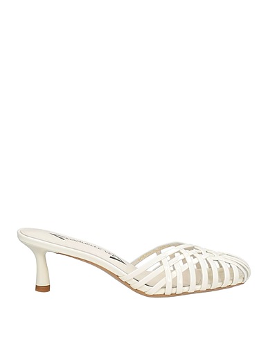 EMANUÉLLE VEE Mule e zoccoli Bianco Pelle