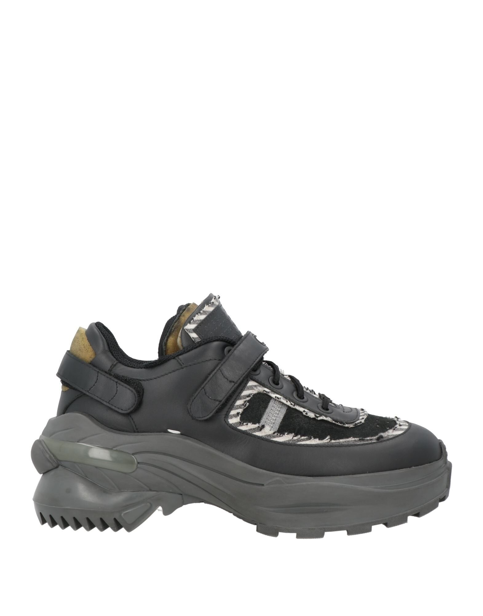 MAISON MARGIELA Кеды и кроссовки 70890₽