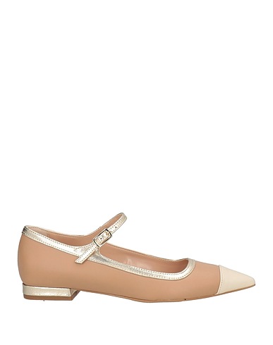 OVYÉ Footwear Light brown Leather