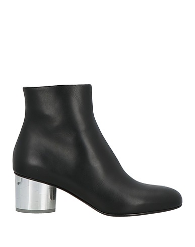 FERRAGAMO Ankle boot Black Calfskin