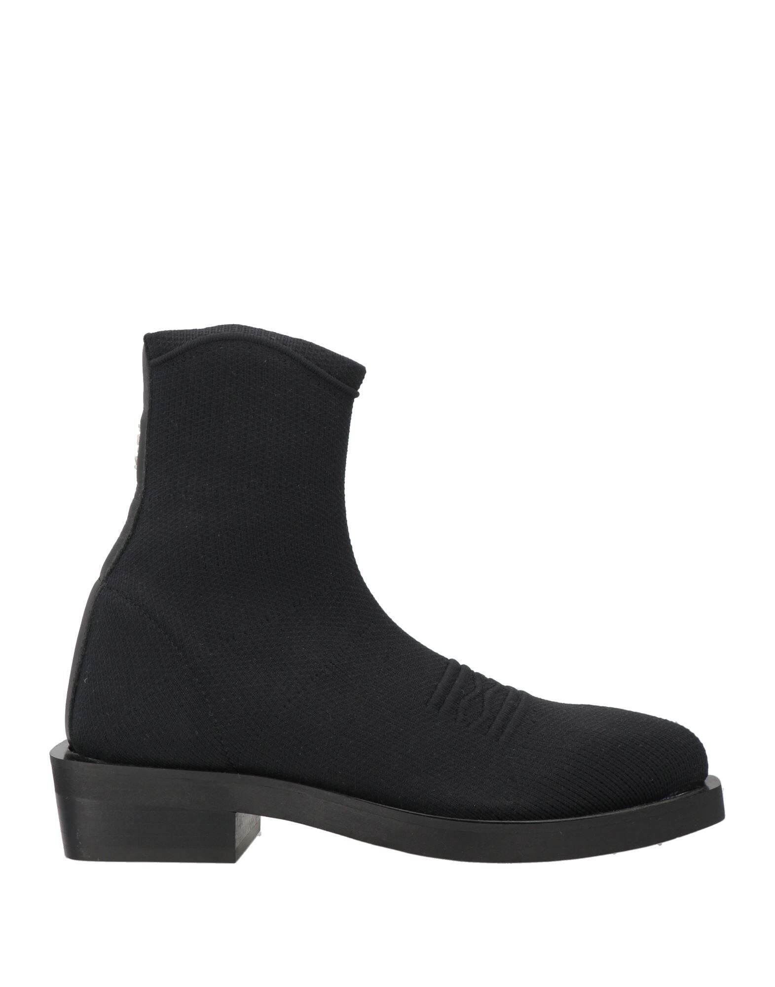 N°21 - Ankle boots