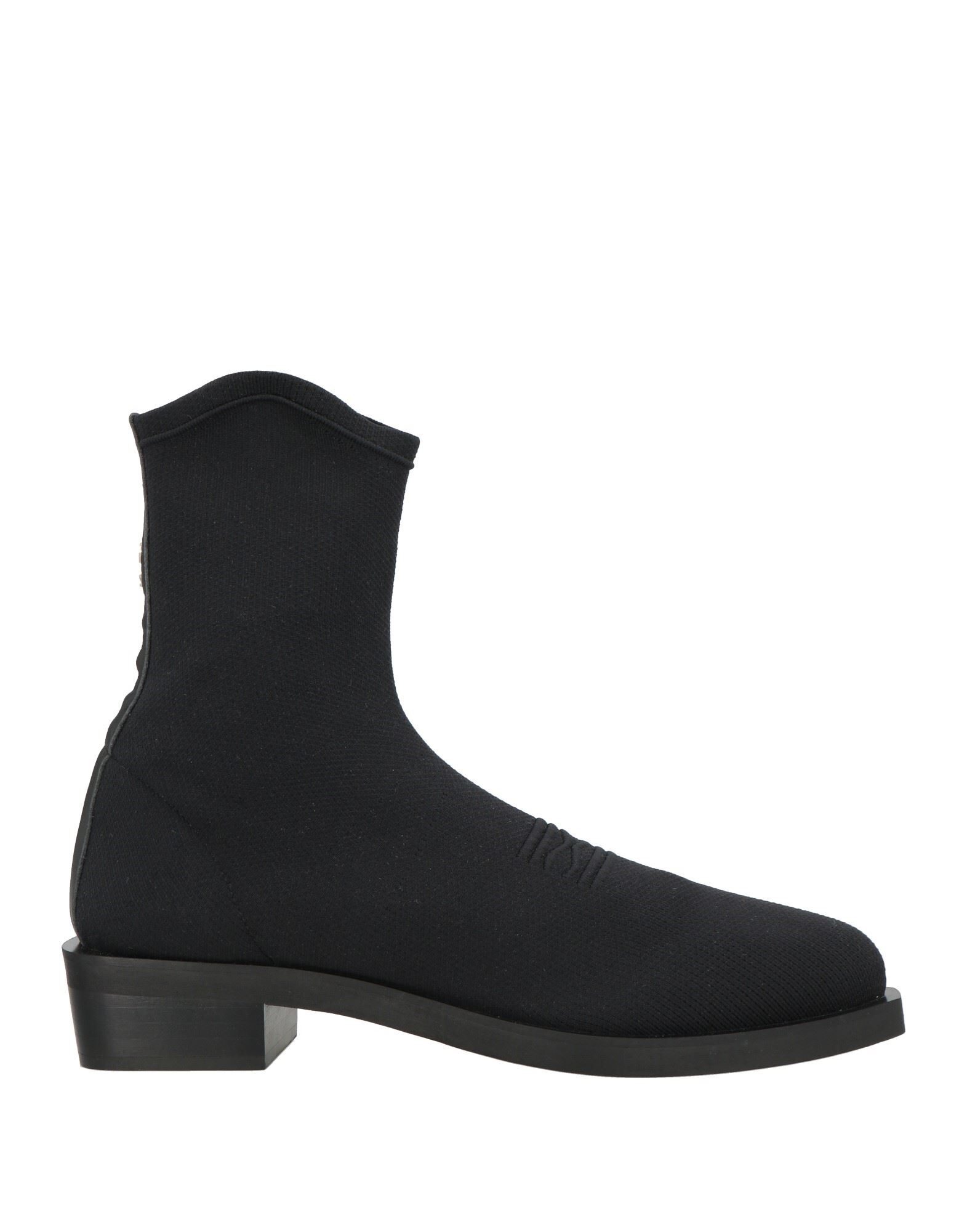 N°21 - Ankle boots