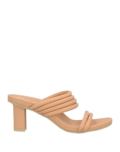 PEDRO GARCÍA Sandals Sand Leather