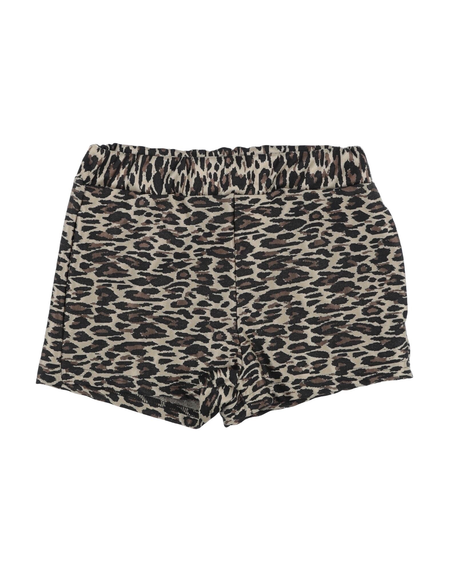 GIRO QUADRO - Шорты и бермуды