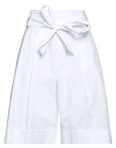 MDM MADEMOISELLE DU MONDE Shorts & Bermuda White 100% Cotton