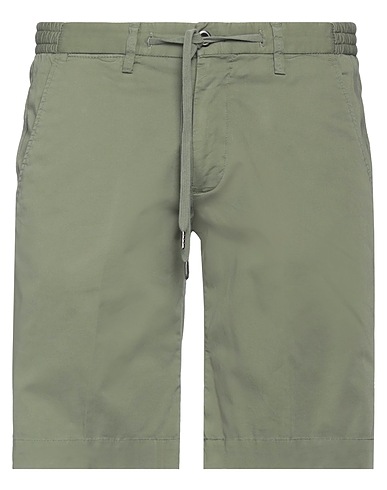 QUATTRO.DECIMI Shorts & Bermuda Military green 97% Cotton, 3% Elastane