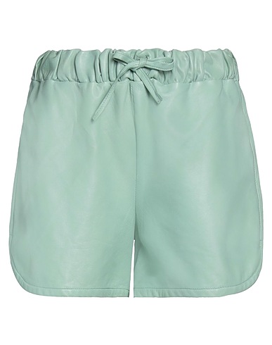 SALVATORE SANTORO Shorts & Bermuda Verde chiaro Pelle ovina