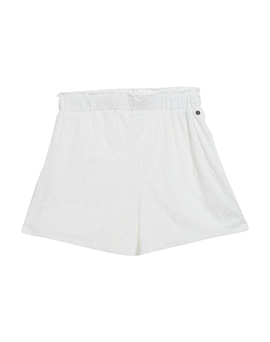 GARCIA ショートパンツ＆バミューダパンツ ホワイト ポリエステル 96% / ポリウレタン 4%