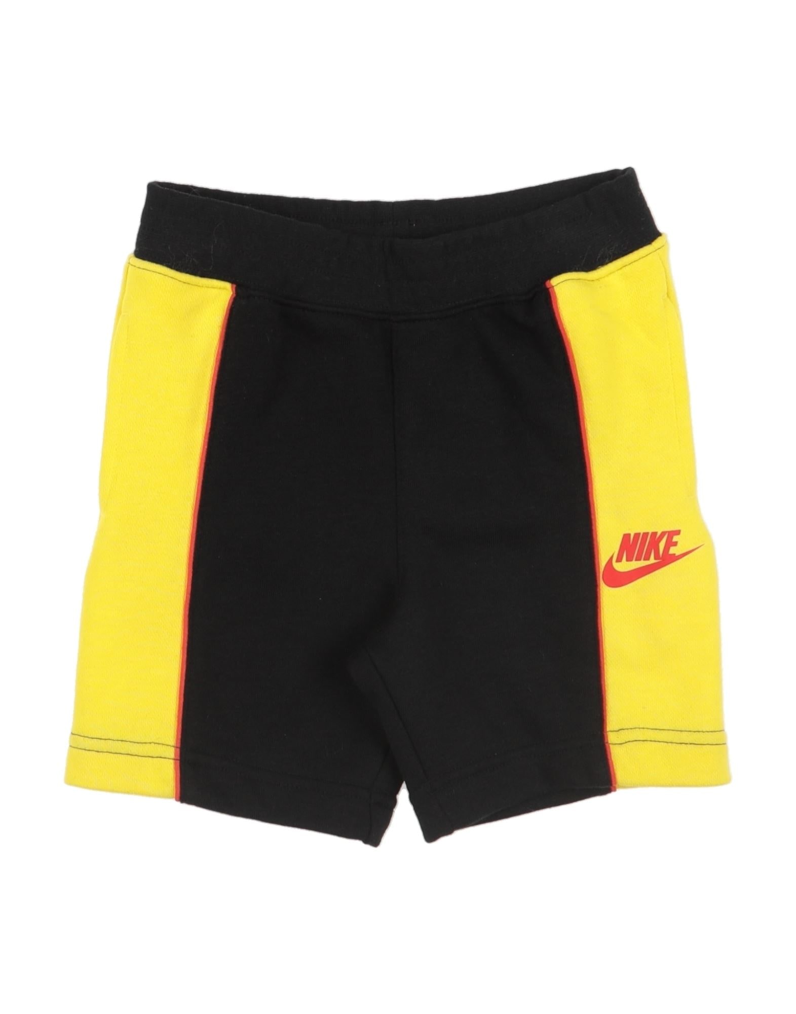 NIKE - Shorts & Bermuda Shorts