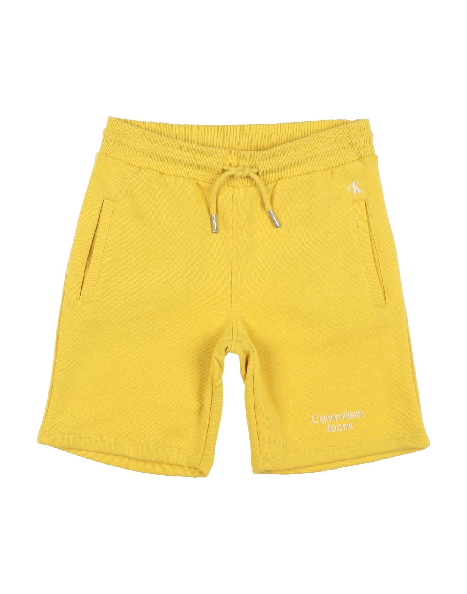 CALVIN KLEIN JEANS - Pantalones cortos y bermudas