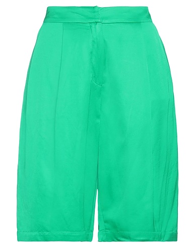 EMMA & GAIA Shorts & Bermudas Grün 82% Viskose, 18% Leinen