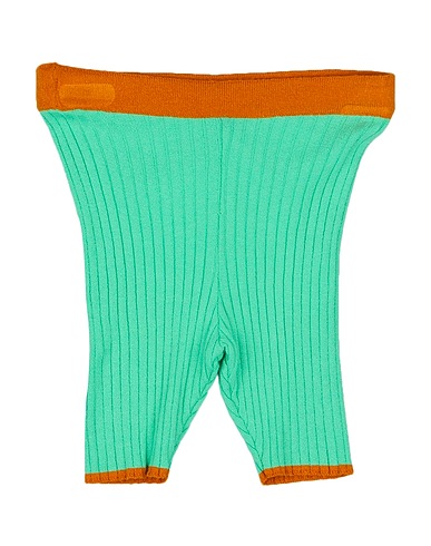 AKEP Shorts & Bermuda Light green 98% Viscose, 2% Elastane