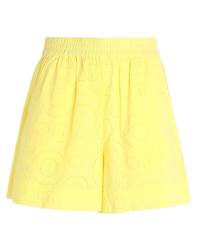 KARL LAGERFELD Shorts & Bermuda BRODERIE ANGLAISE SHORTS
 Giallo 100% Cotone
