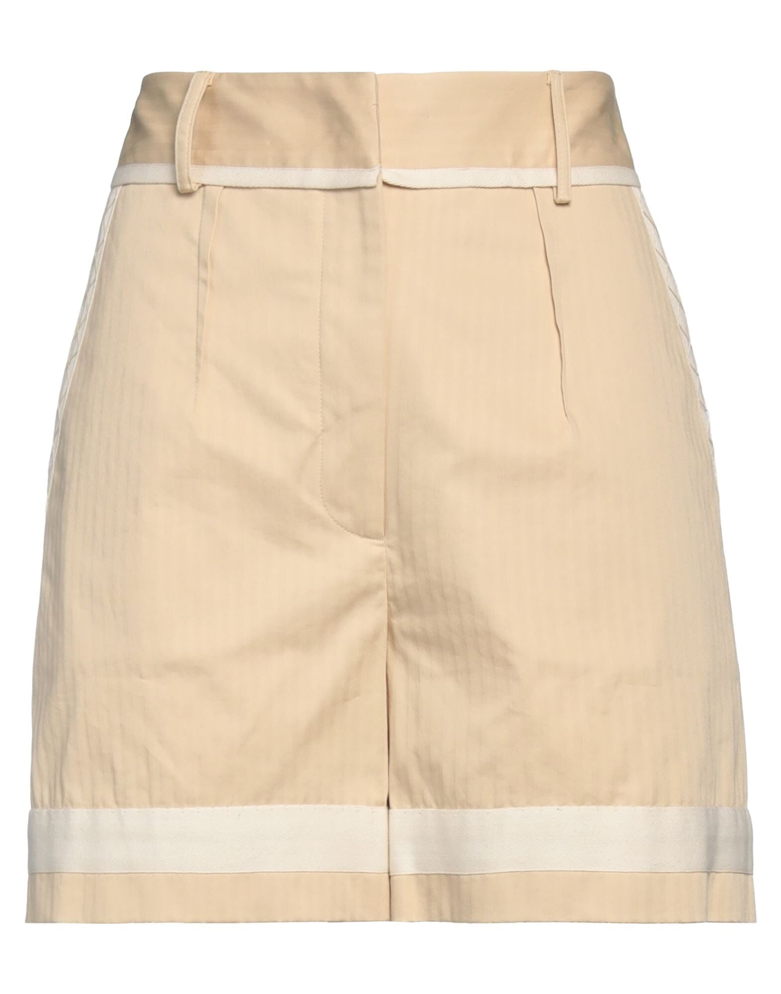 MOSCHINO - ショートパンツ＆バミューダ