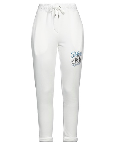 QUANTUM COURAGE Casual pants White 70% Cotton, 30% Modal