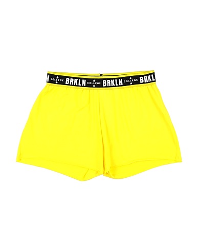 MELBY Shorts & Bermudas Gelb 95% Baumwolle, 5% Elastan