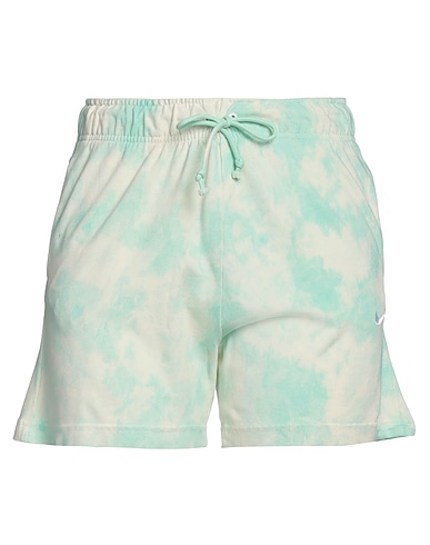 NIKE Shorts & Bermuda Verde chiaro 100% Cotone
