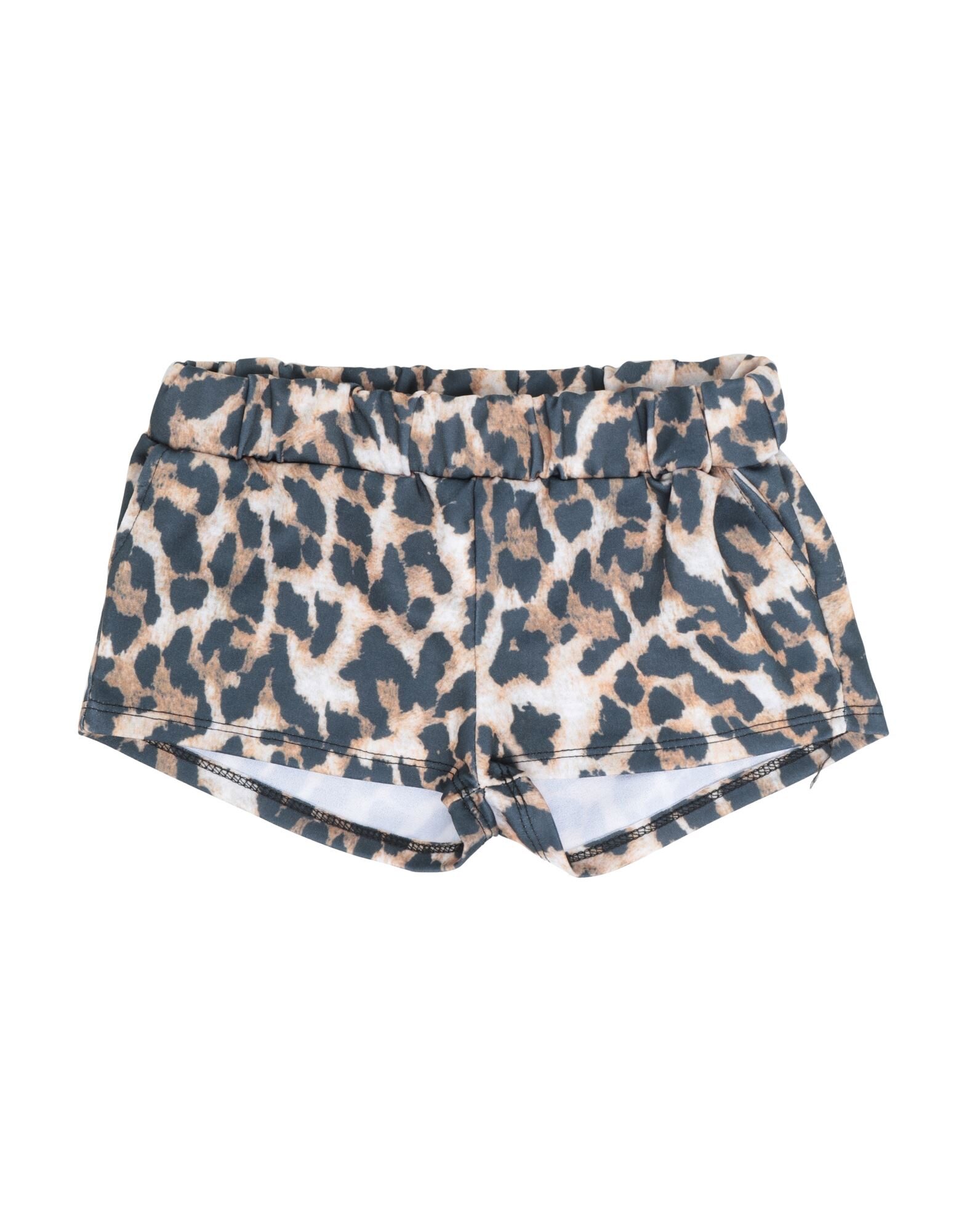 VICTORIA & STELLA - Pantalones cortos y bermudas