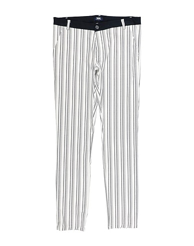 MANUELL & FRANK Casual pants White 98% Cotton, 2% Elastane