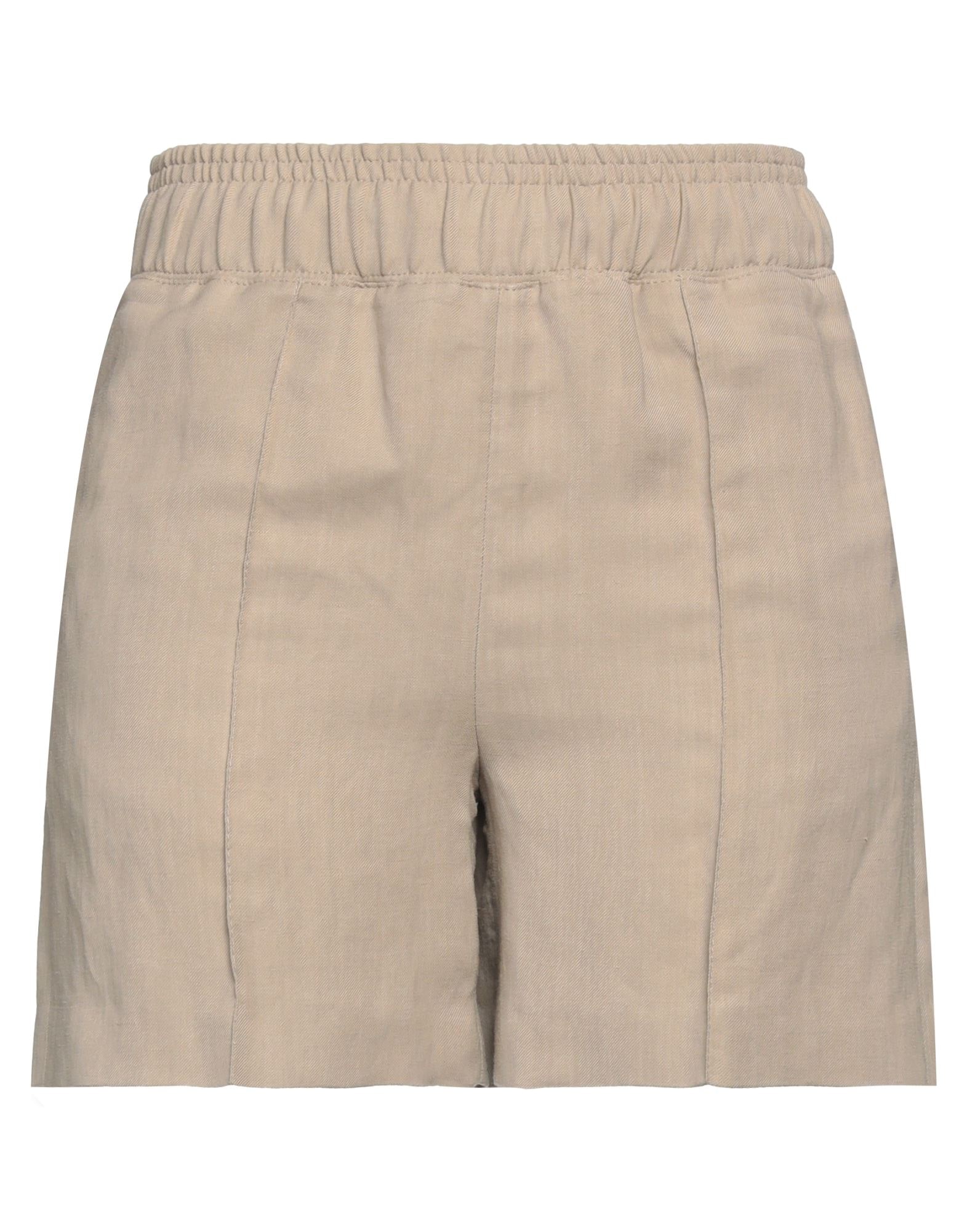 BRUNELLO CUCINELLI - Shorts & Bermuda Shorts