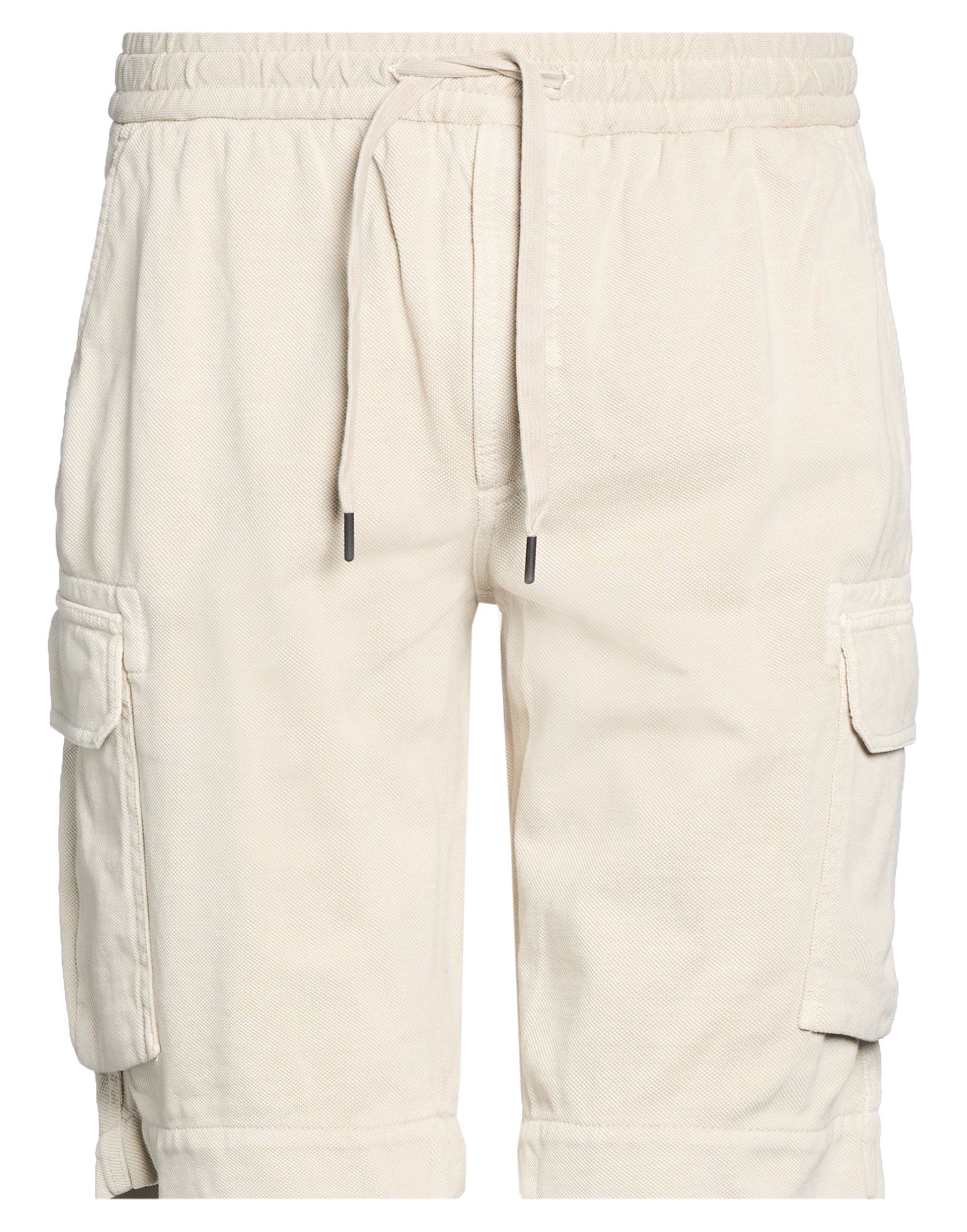 CIRCOLO 1901 - Shorts & Bermuda Shorts