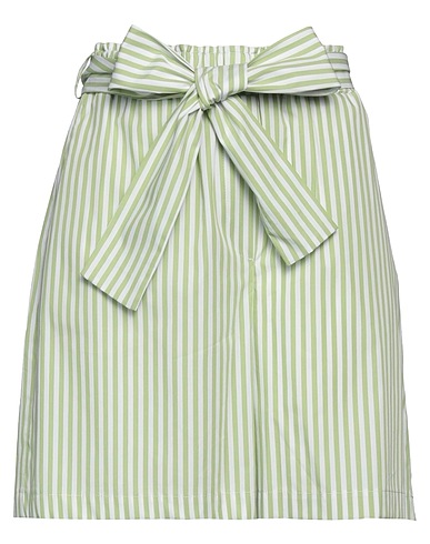 SHIRTAPORTER Shorts & Bermuda Verde chiaro 100% Cotone