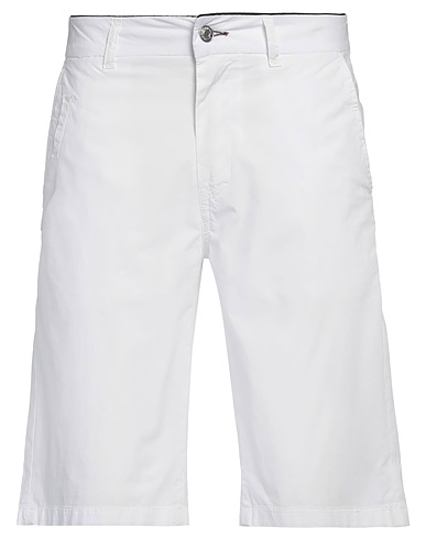GREY DANIELE ALESSANDRINI Shorts & Bermuda Bianco 98% Cotone, 2% Elastan