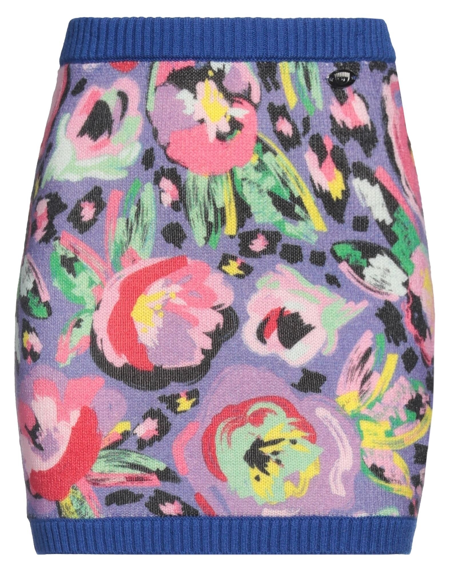 CHIARA FERRAGNI - Mini-jupes