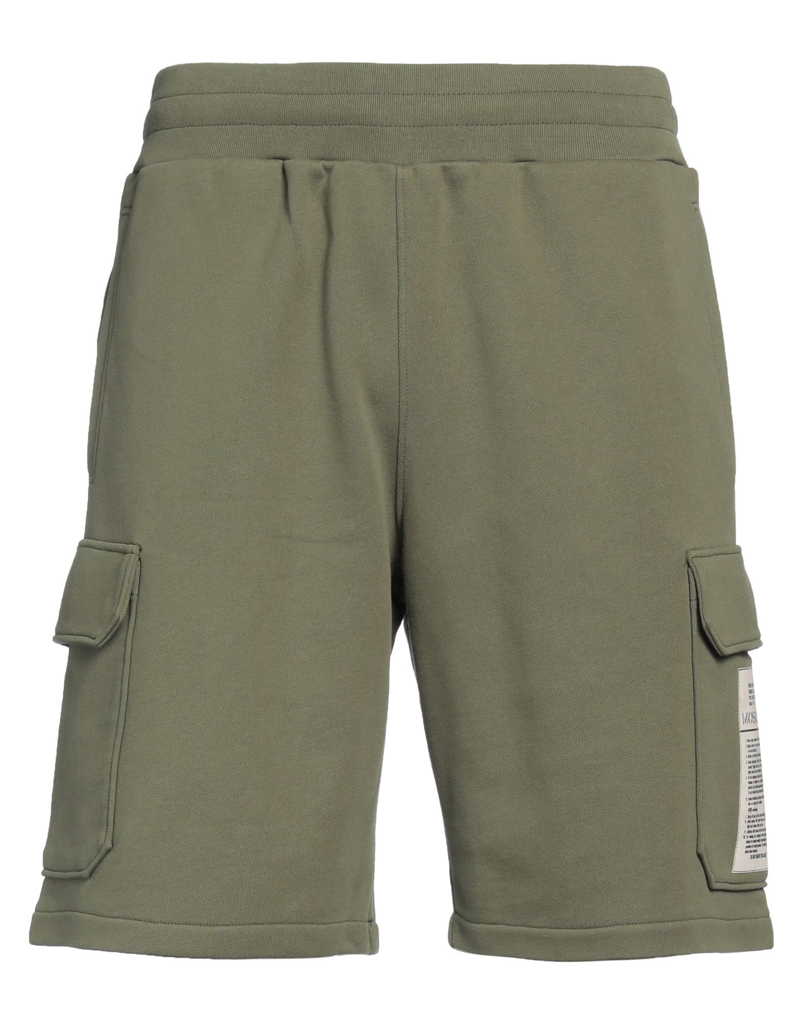 MOSCHINO - ショートパンツ＆バミューダ