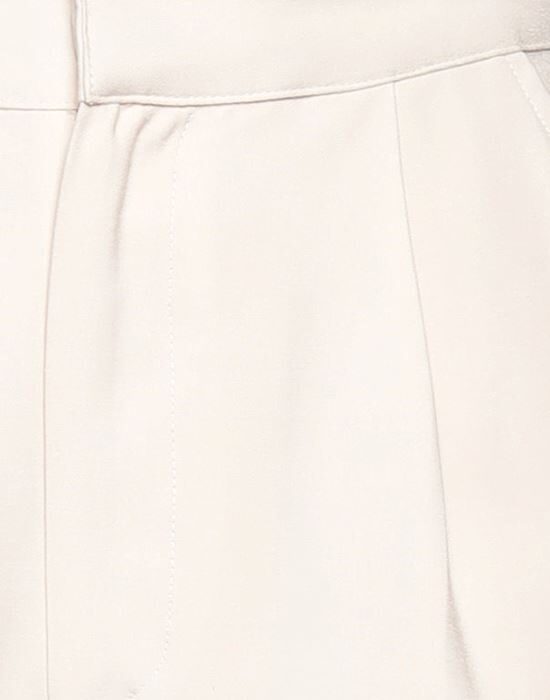 OVAL SQUARE Шорты и бермуды