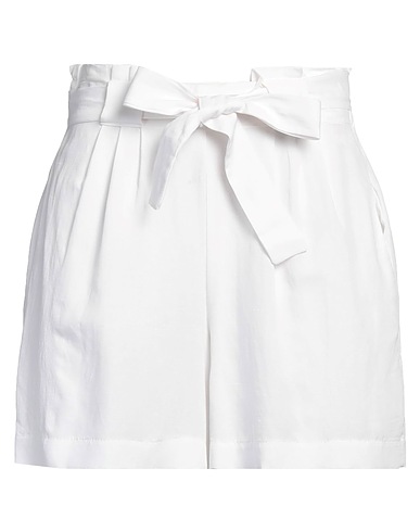 FUTUR3 Shorts & Bermuda White 62% Viscose, 38% Linen