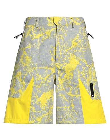 A-COLD-WALL* Shorts & Bermuda Grigio chiaro 100% Poliestere, Poliuretano