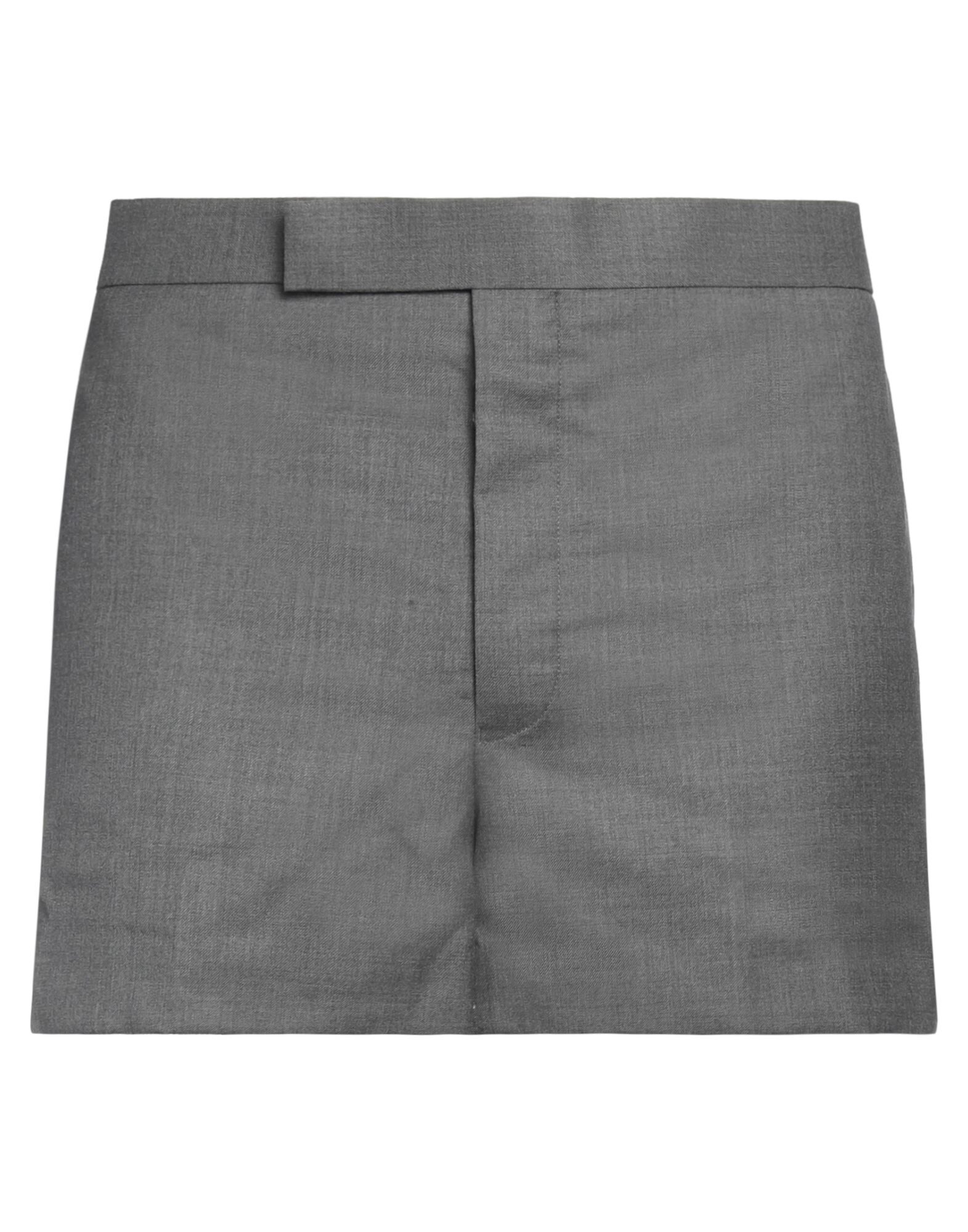 THOM BROWNE - ショートパンツ＆バミューダ