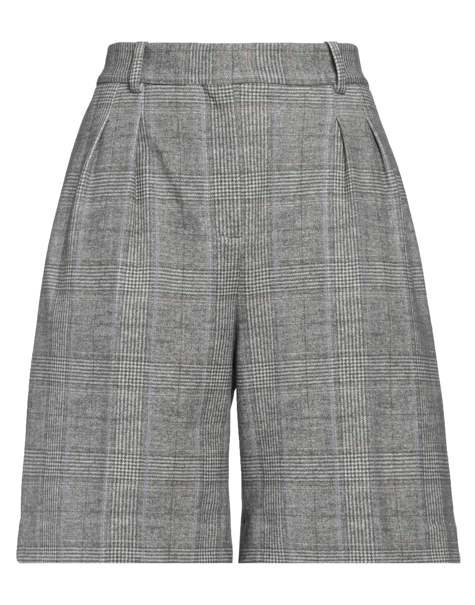 CIRCOLO 1901 - Shorts & Bermuda Shorts