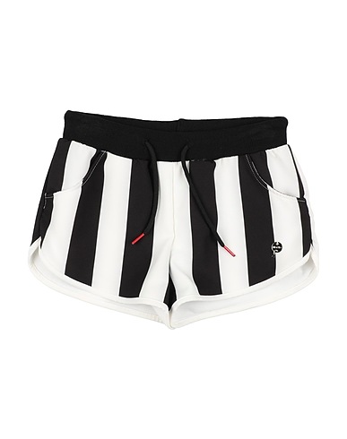 MAËLIE Shorts & Bermuda 96% Cotton, 4% Elastane