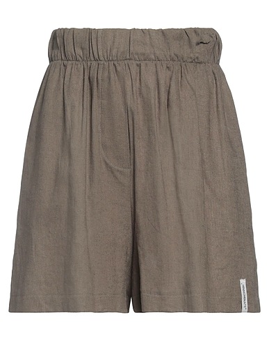 HINNOMINATE Shorts & Bermuda Verde militare 55% Lino, 45% Viscosa