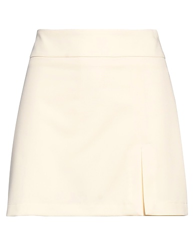 ZAHJR Shorts et Bermudas Ivoire 96% Polyester, 4% Élasthanne
