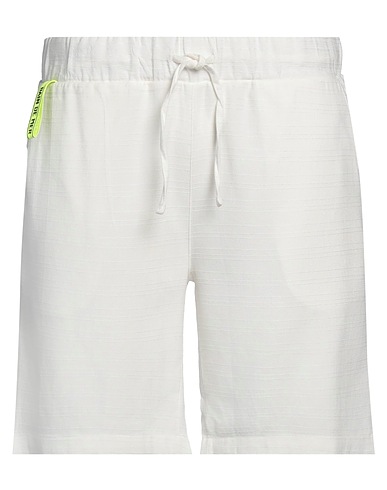 BAIN DE MER Shorts & Bermuda White 40% Polyester, 40% Viscose, 20% Linen