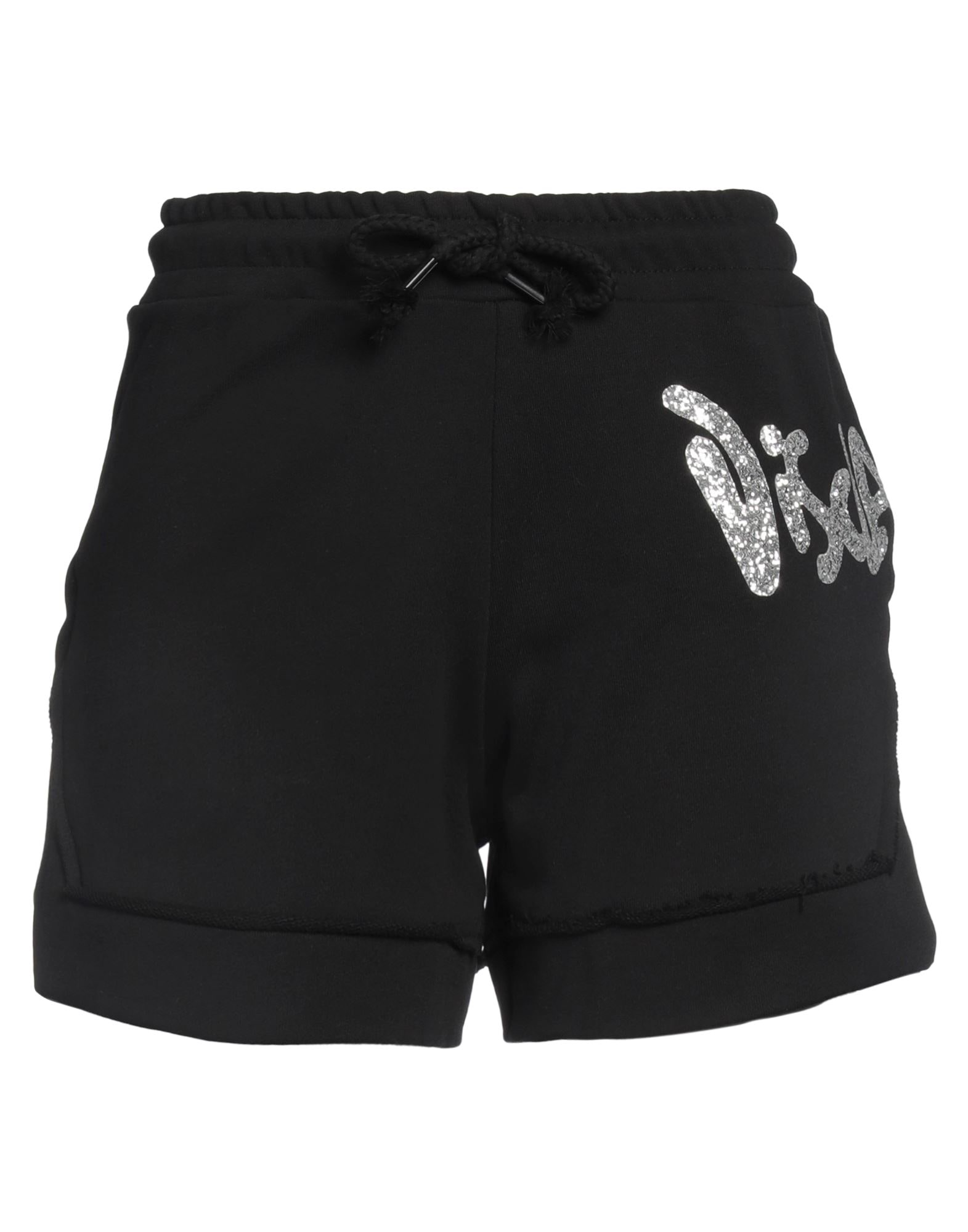 パンツ VERSACE Women Shorts  Burmudas 1001729 1A00540 1B000 Black Versace Shorts for Women - Shop on FARFETCH