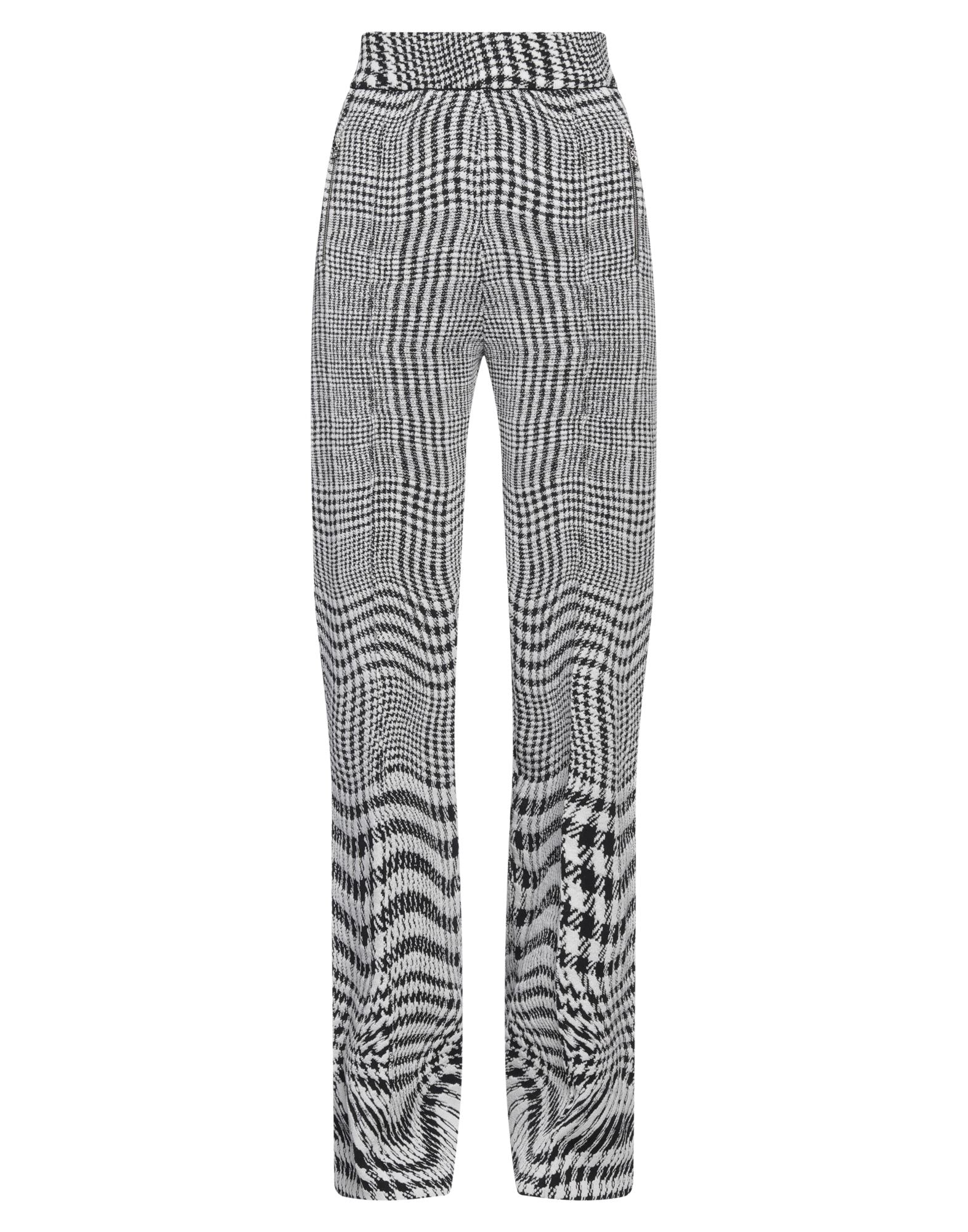 BURBERRY - Pants
