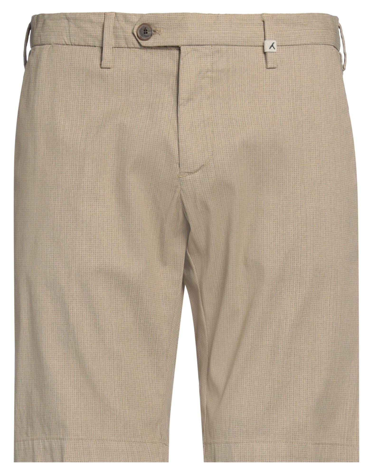 MYTHS - Shorts & Bermuda Shorts