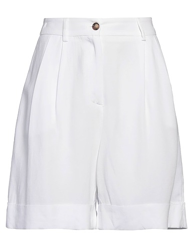 WHITE WISE Shorts & Bermuda 80% Viscose, 20% Linen