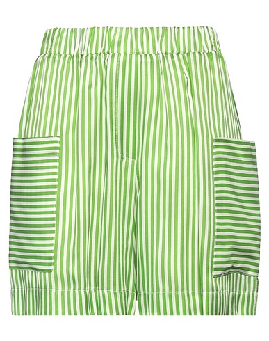 SHIRTAPORTER Shorts & Bermuda Green 70% Viscose, 30% Silk