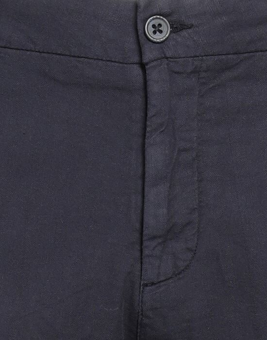 GUESS Шорты и бермуды