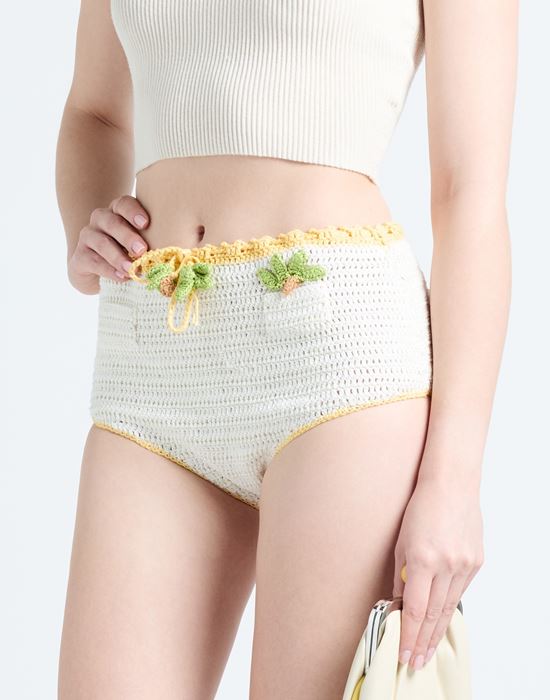 MIXIK Шорты и бермуды