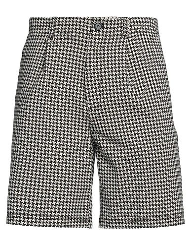 PAOLO PECORA ショートパンツ＆バミューダパンツ ブラック コットン 65% / ナイロン 32% / ポリウレタン 3%
